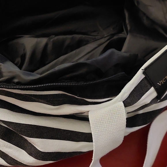 Victoria's Secret Bag ( Large) - Picture 3 of 3